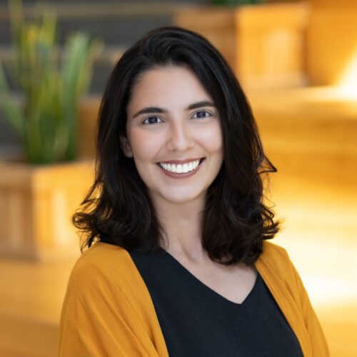 Caroline Cavallari headshot